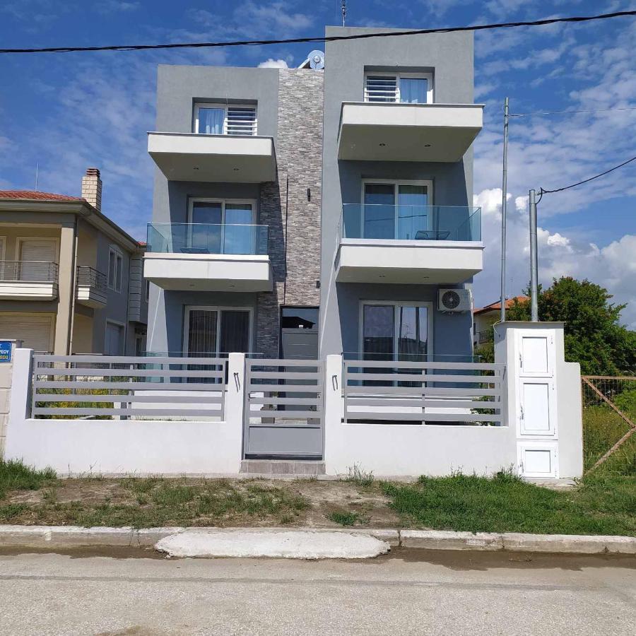 Mei's Luxury * Stavros (Thessaloniki)