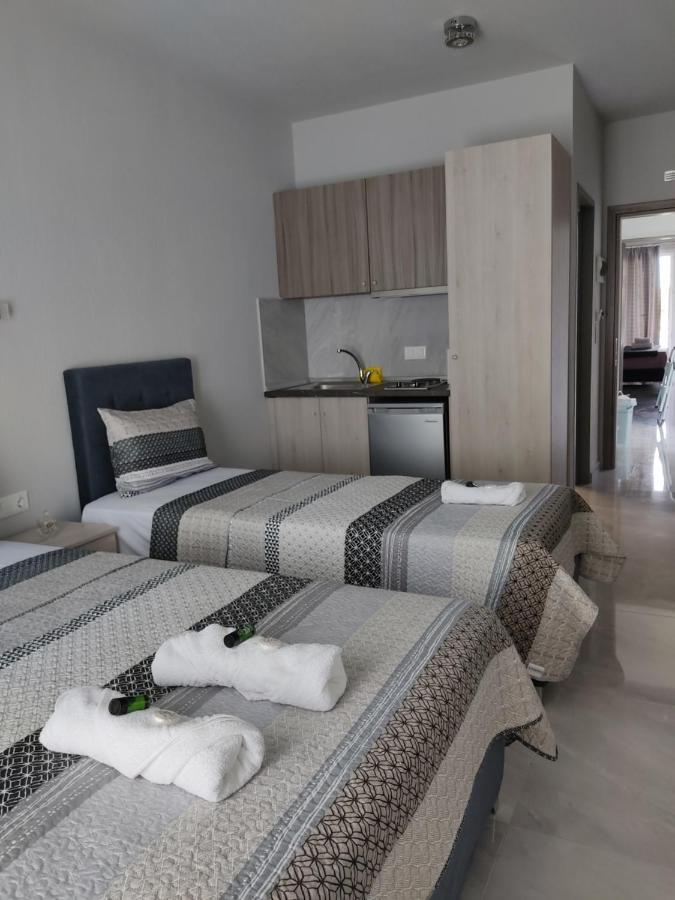Mei's Luxury * Stavros (Thessaloniki)